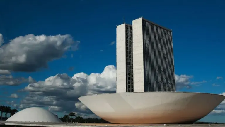 Saiba onde assistir a votação na câmara e no senado hoje (1)