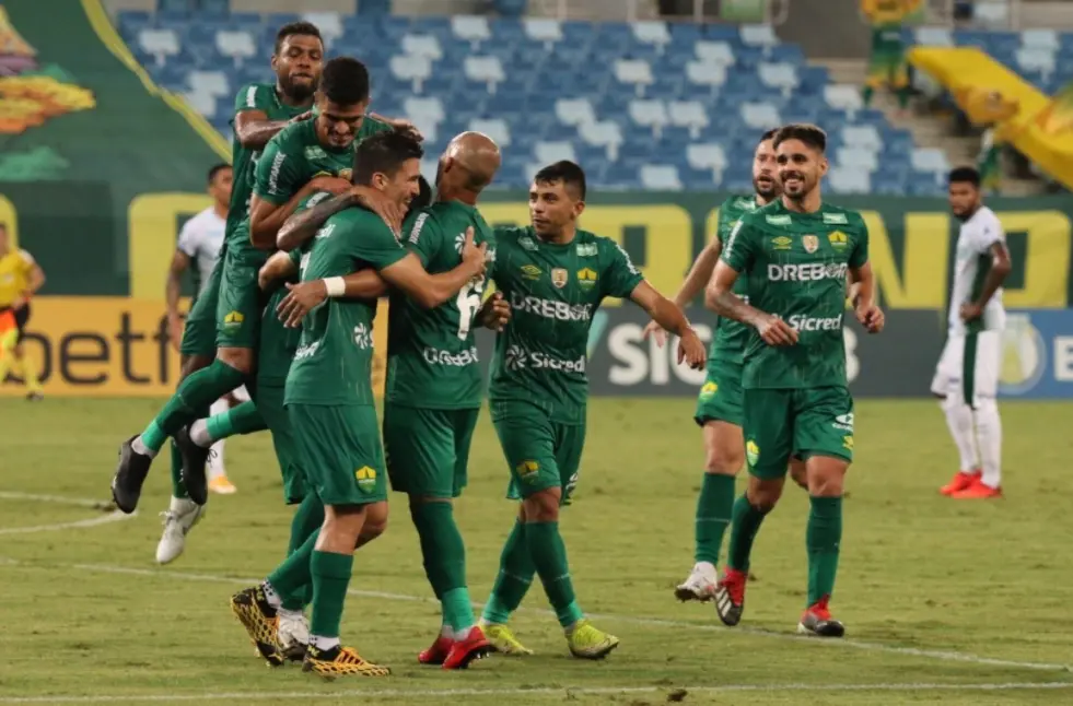 Cuiabá garantiu acesso na Série A com 61 pontos