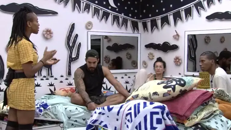 BBB21: Karol Conka entende recado e vai atrás de Lucas