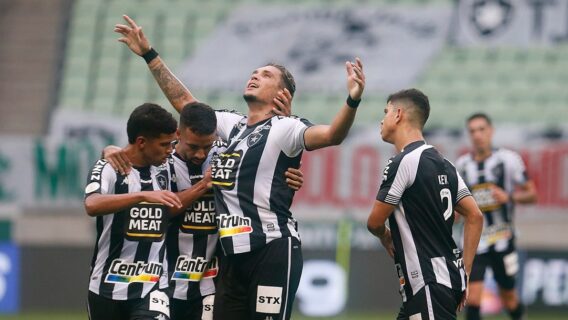 Jogos de hoje na TV: confira as partidas de futebol desta sexta (05)