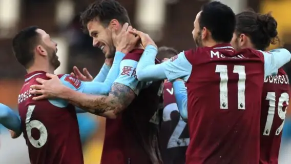 Burnley x Bournemouth (09/02): onde assistir e escalações do jogo