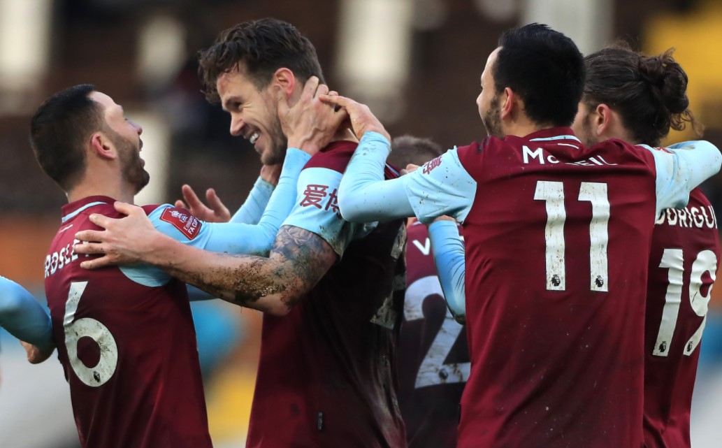 Burnley x Bournemouth