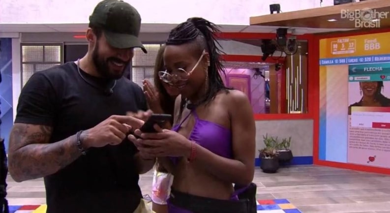 brothers com celular do BBB21