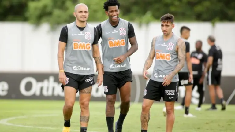 Jogos de hoje na TV: confira as partidas de futebol desta quarta (17)