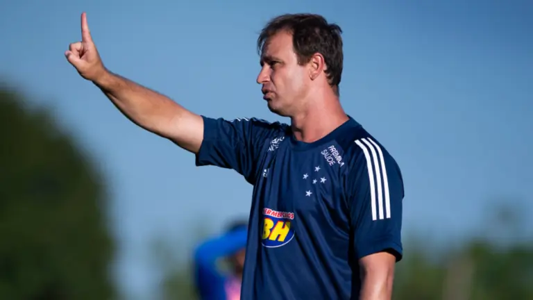 Uberlândia x Cruzeiro: onde assistir e escalações do Campeonato Mineiro