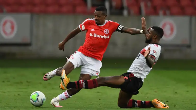 Onde assistir aos jogos do Brasileirão de hoje, domingo (21/2)