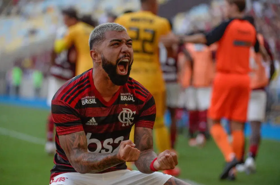 Atual campeão, Flamengo busca o bi do Brasileirão