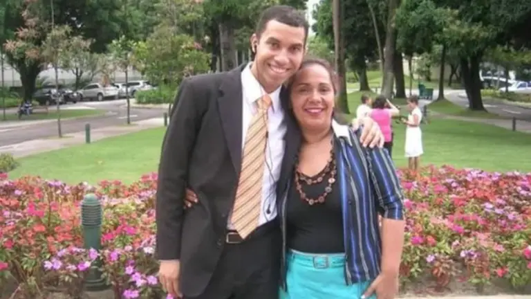 BBB 21: mãe de Gil manda recado para Karol Conká: ‘te espero aqui fora’