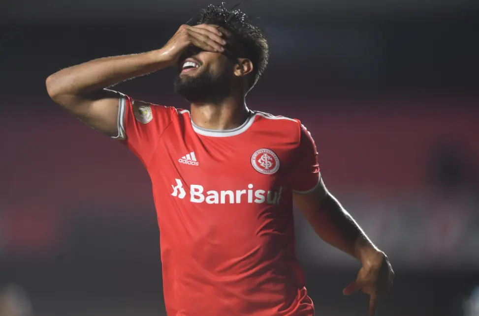 Sob comando de Diniz, São Paulo sofreu sua maior goleada dentro de casa: derrota por 5 a 1, contra o Inter