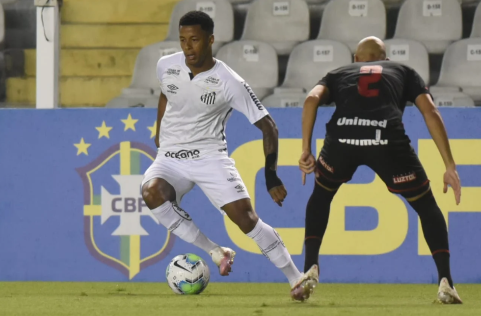 Veja onde assistir Santos e Atlético-GO pela 35ª rodada do Campeonato Brasileiro