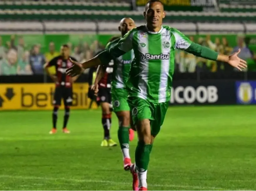 Breno Lopes defendia o Juventude, mas se transferiu para o Palmeiras em novembro