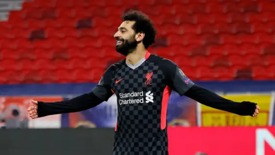 Liverpool vence RB Leipzig e se aproxima das quartas; veja os gols