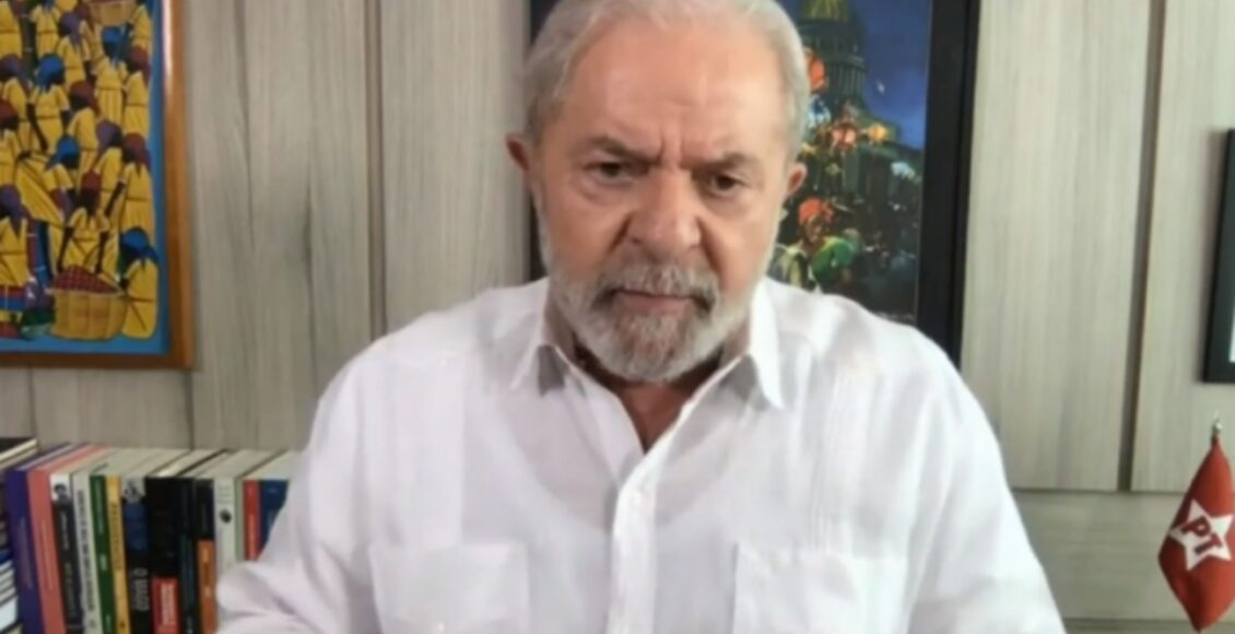 Foto capturada mostra ex-presidente Lula. Na coversa ele discute sobre ser candidato ou não em 2022. Lula pode ser elegível