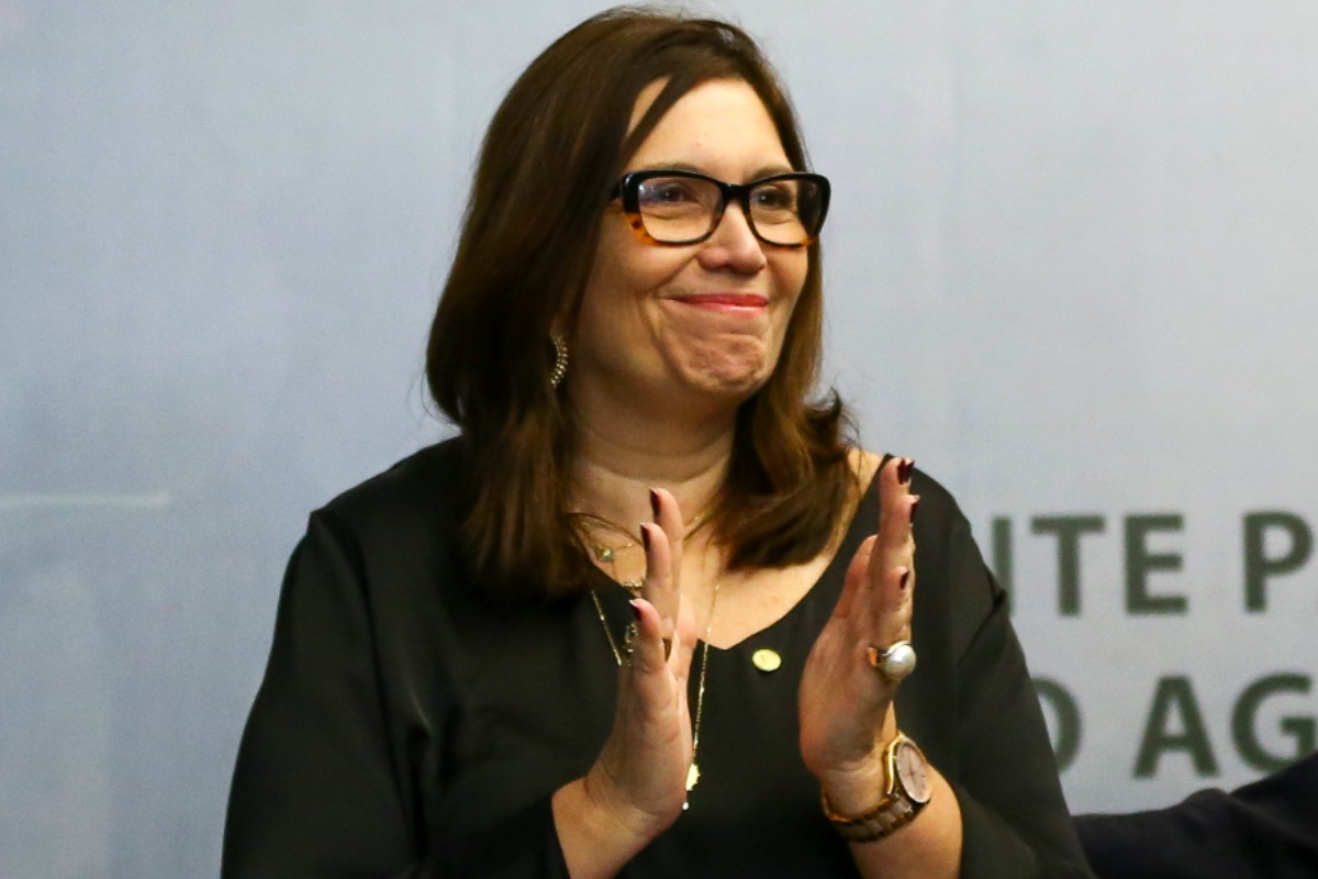 Imagem mostra deputada Bia Kicis, aliada de Bolsonaro