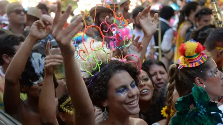 Blocos de Carnaval estão proibídos no Rio de Janeiro em 2021