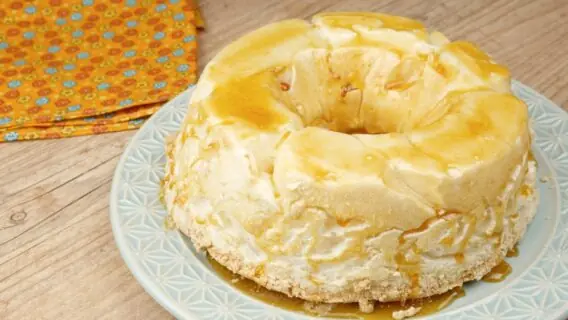 Pudim de claras: o que é e como fazer em 5 receitas práticas