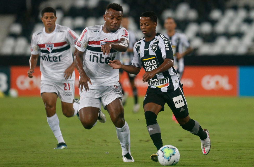 São paulo perdeu para o já rebaixado botafogo, na segunda-feira