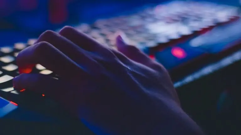 Vazamento de dados na internet: como evitar passar por isso