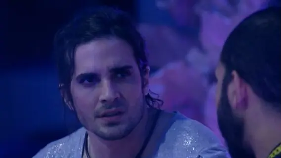 BBB21 festa de ontem: Rodolffo ‘repara’ em roupa de Fiuk e cria climão