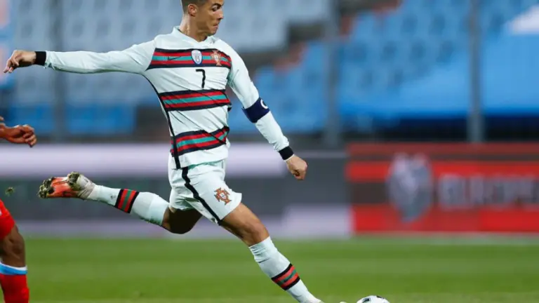 Braçadeira de Cristiano Ronaldo será leiloada