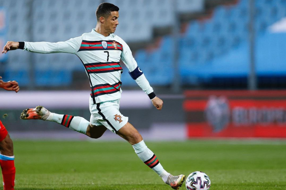 Braçadeira de Cristiano Ronaldo será leiloada