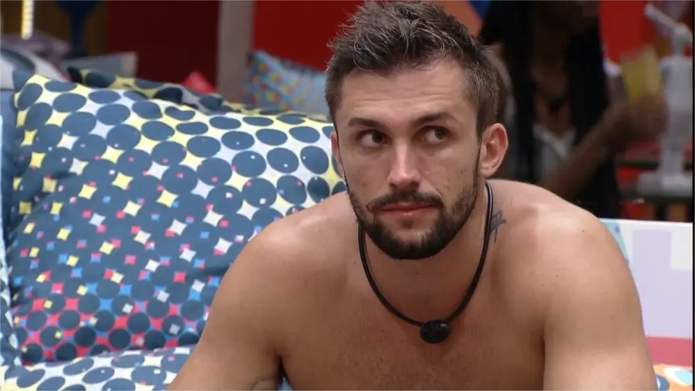 Arthur do BBB21 - líder pode ser monstro?
