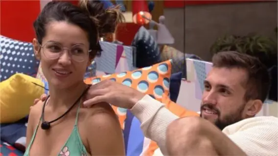 BBB21: Juliette dá fora em Arthur: ‘não pego nem por foto’