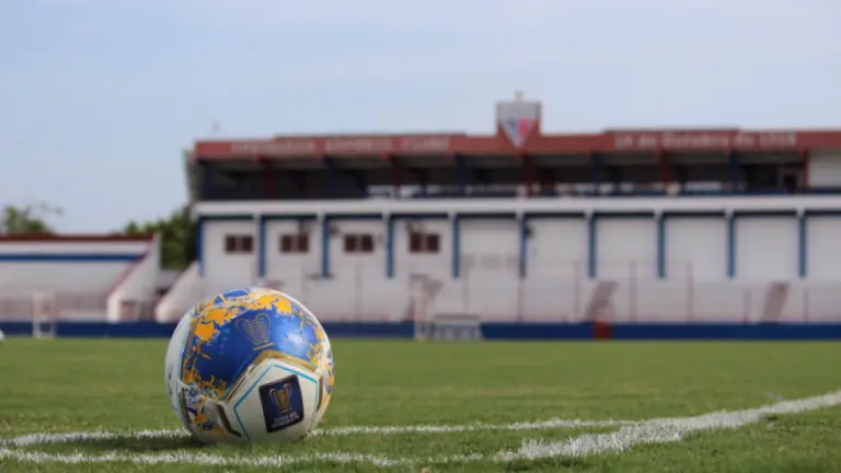 Fortaleza x Treze 13/3: onde assistir ao vivo Copa do Nordeste 2021