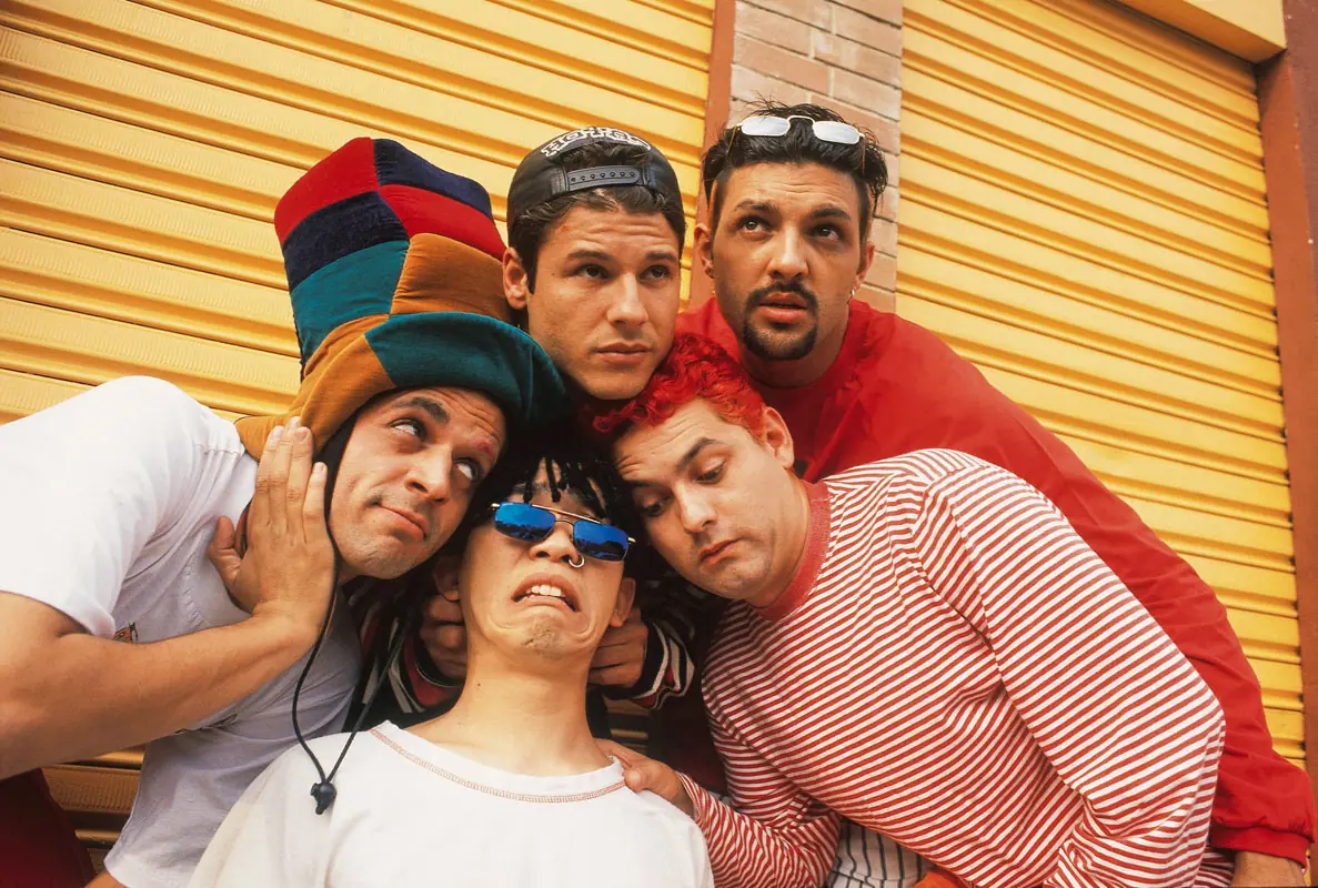 Imagem mostra integrantes do grupo Mamonas Assassinas