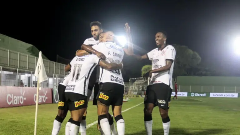 Da televisão ao TikTok: como assistir futebol ao vivo em 2021