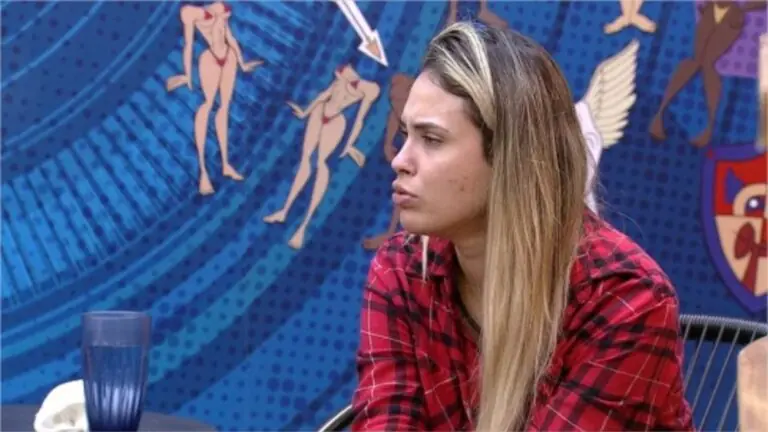 BBB21: Sarah questiona reação de Juliette após volta de Carla