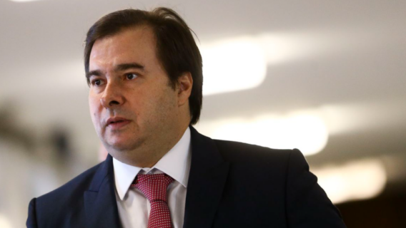 Rodrigo Maia defende Lula e diz que petista é melhor que Bolsonaro