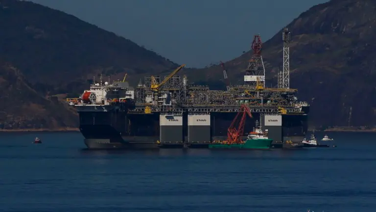 Balança comercial tem superávit de US$ 430 milhões em fevereiro