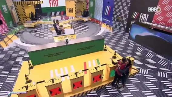 Novo líder BBB21: Sarah e Gil vencem a prova