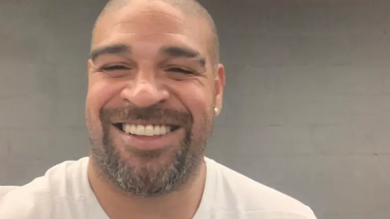 Adriano Imperador se muda para hotel e vai pagar R$ 80 mil por mês