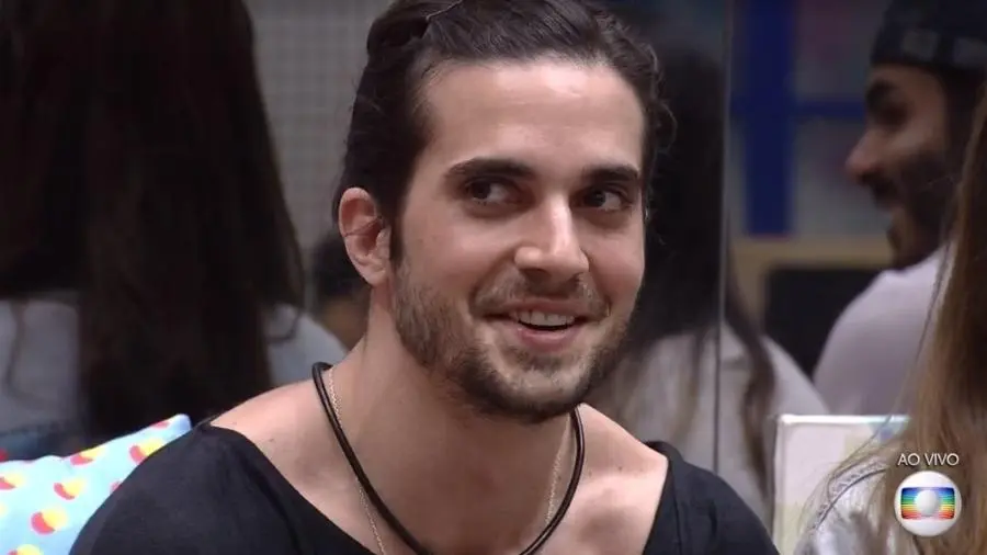 Imagem mostra Fiuk no BBB21 - Enquete BBB21