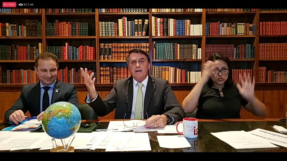 Imagem do presidente Jair Bolsonaro em sua live