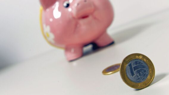 Veja os investimentos que ganharam e perderam da inflação em abril