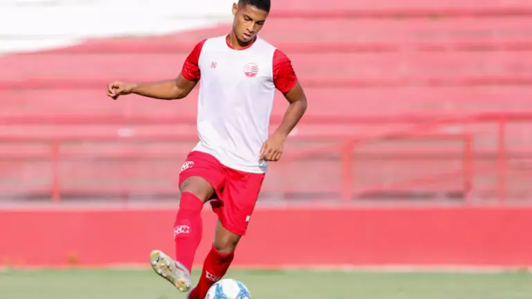 Zagueiro novo no Timão; veja a nova contratação do Corinthians