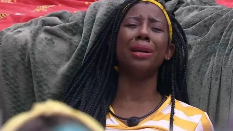 BBB21: Boninho fala sobre surto de Camilla em festa e acusa Carla Diaz