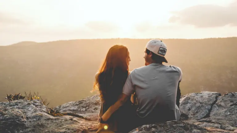 Dinheiro nos relacionamentos: por que precisamos falar sobre isso?