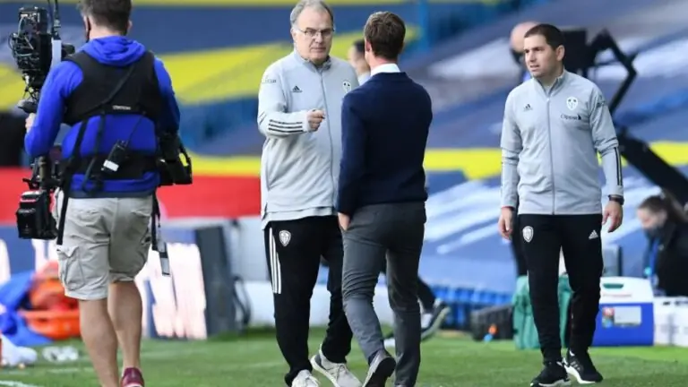 Fulham x Leeds (19/03): onde assistir ao jogo do Campeonato Inglês