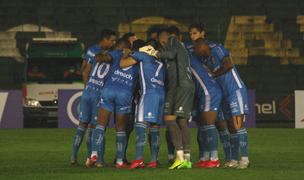 Saiba como assistir ao vivo jogo entre Esportivo e Novo Hamburgo