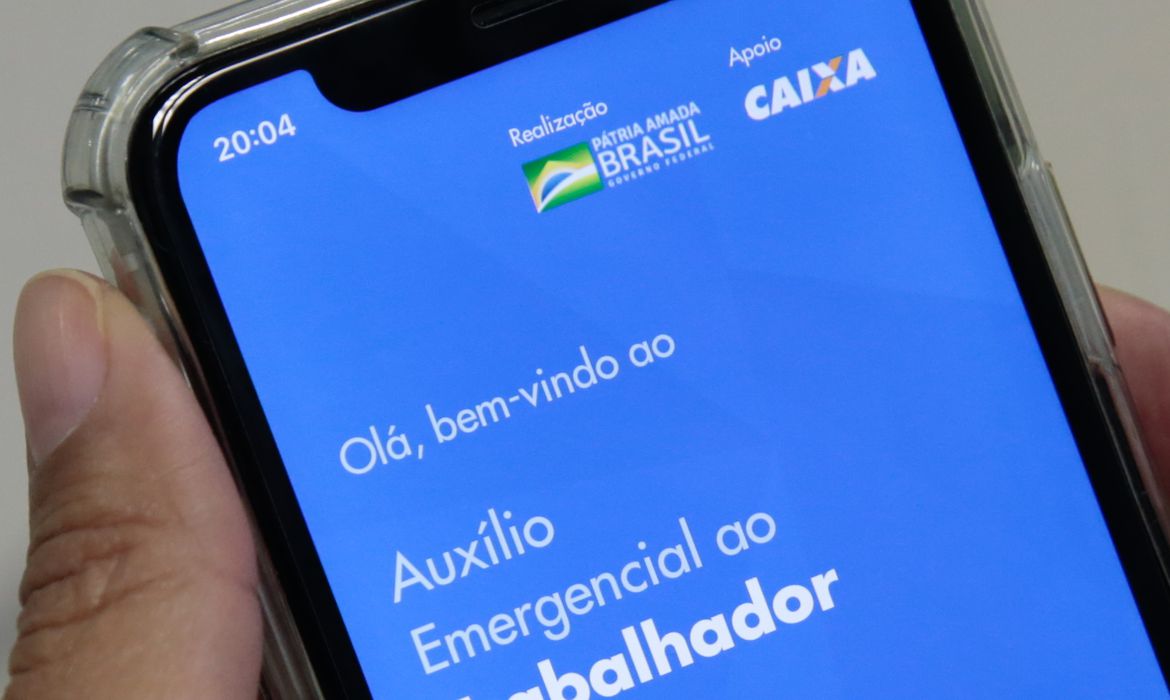 Saiba como sacar o auxílio emergencial na lotérica