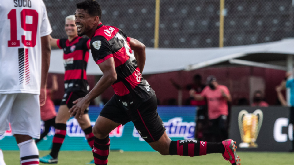 Saiba onde assistir a partida entre Vitória e CRB pela Copa do Nordeste 2021