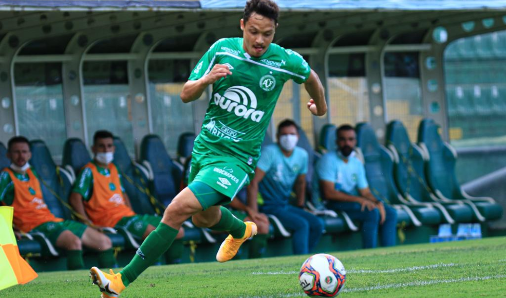 Saiba como assistir ao vivo jogo entre Figueirense e Chapecoense hoje