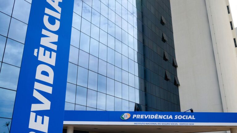 Prova de vida INSS: veja novo calendário para não perder benefício