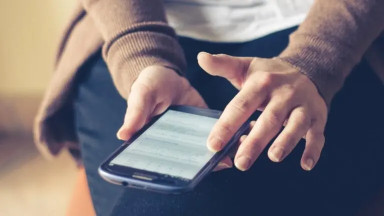 Mercado de celulares no Brasil tem queda de 8% em 2020, aponta IDC