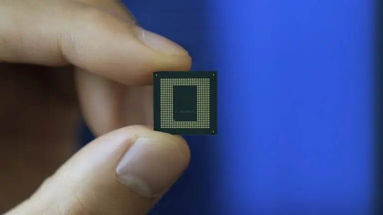 Entenda a crise dos chips e como isso pode afetar o bolso do brasileiro