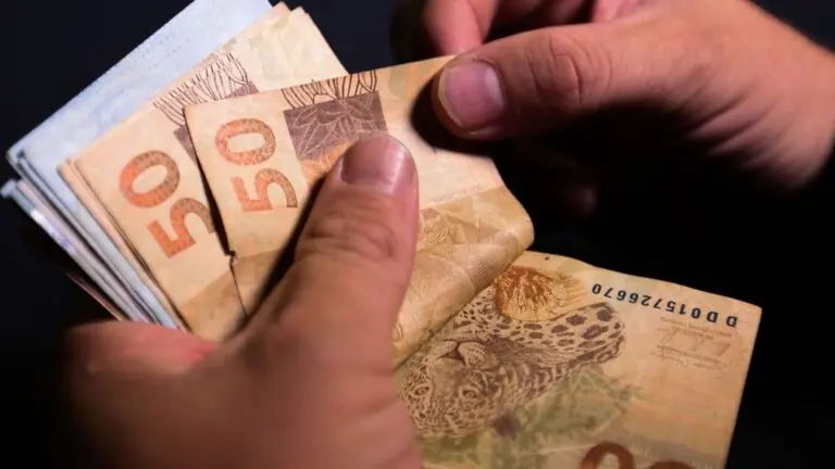 Valores do auxílio emergencial 2021: pagamentos começam em R$ 150